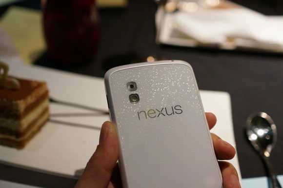LG Nexus 4 White leaked